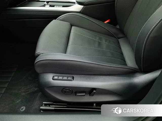 Volkswagen Passat 2025 Черный из Китая, фото 2