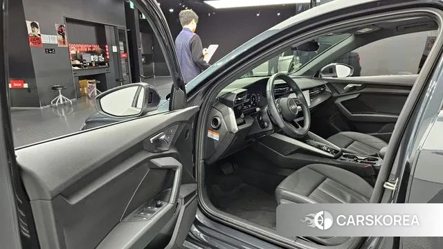 Audi A3 (8Y) 2023 Серый из Кореи, фото 2