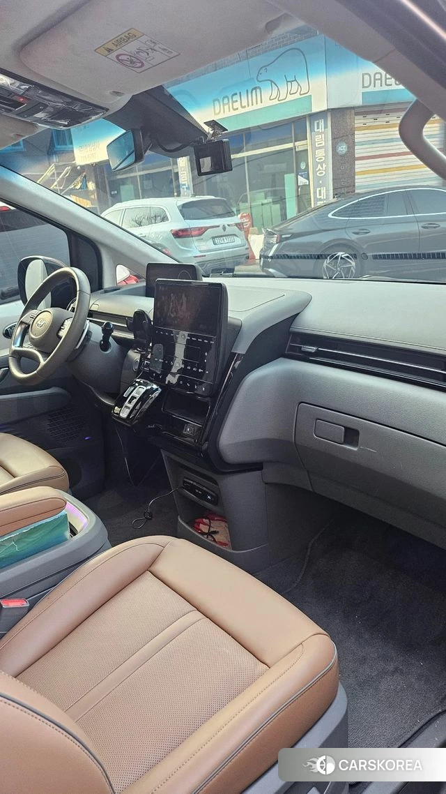 Hyundai Staria 2022 Черный из Кореи, фото 2