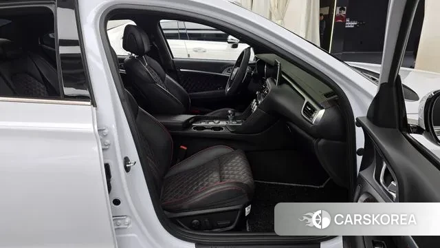 Genesis G70 2018 Белый из Кореи, фото 2