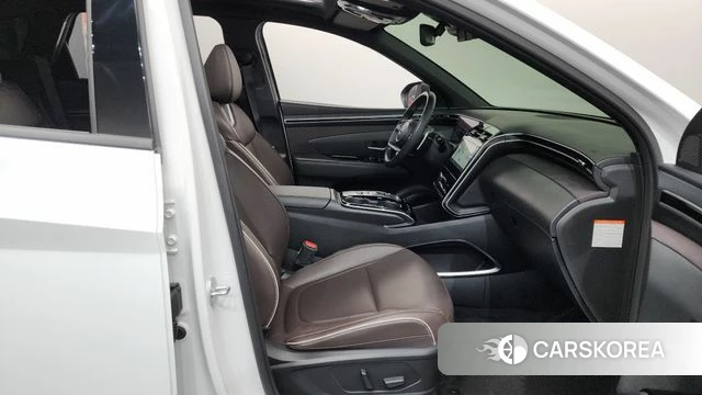 Hyundai Tucson Hybrid (NX4) 2023 Белый из Кореи, фото 2