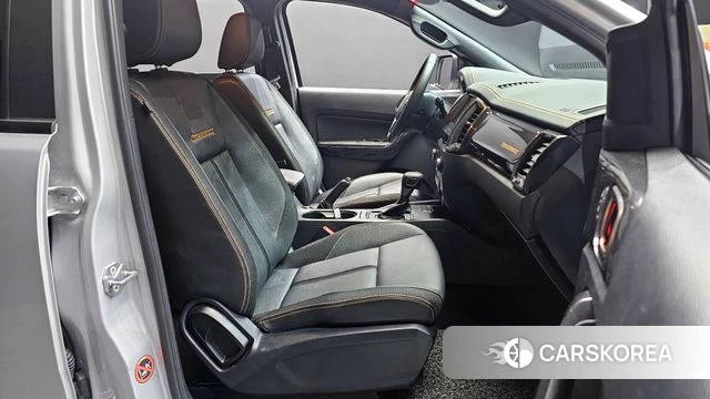 Ford Ranger 3rd Generation 2021 Серебряный из Кореи, фото 2