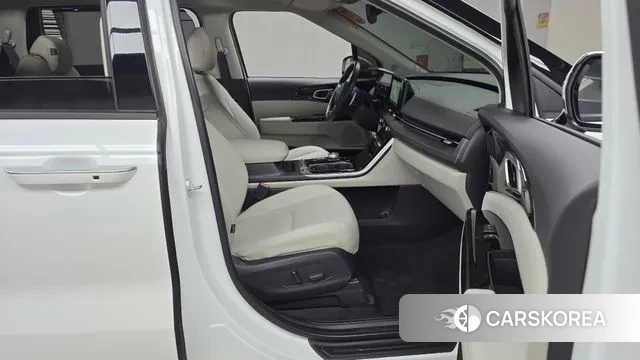 Kia Carnival 4th generation 2023 Белый из Кореи, фото 2