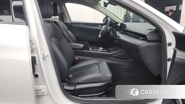 Kia The New K5 3rd generation 2024 Белый из Кореи, фото 2