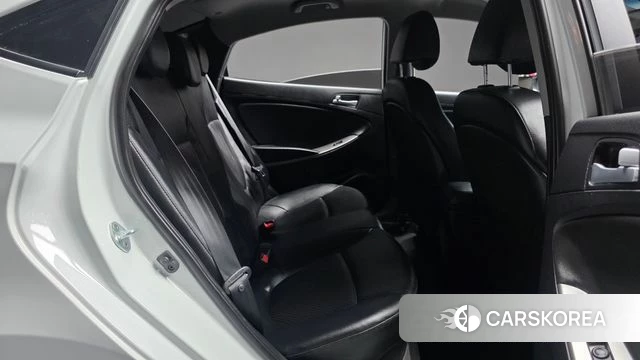 Hyundai Accent (New type) 2018 Белый из Кореи, фото 2