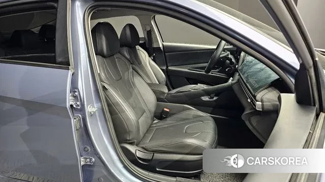 Hyundai The New Avante (CN7) 2023 Небесно-голубой из Кореи, фото 2