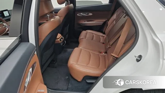 Genesis GV70 2021 Белый из Кореи, фото 2