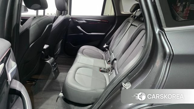 BMW X1 (F48) 2022 Серый из Кореи, фото 2