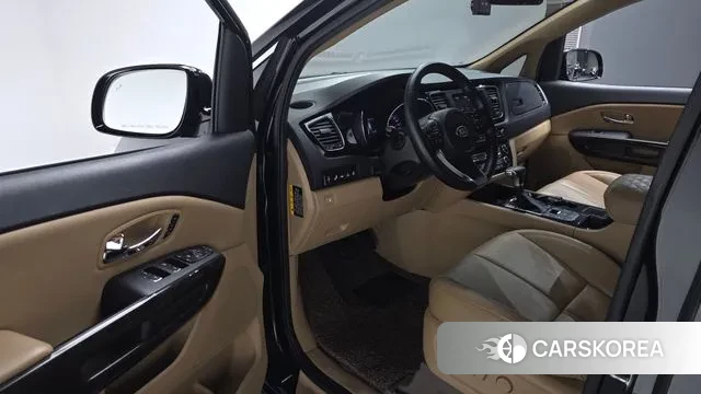 Kia The New Carnival 2020 Черный из Кореи, фото 2