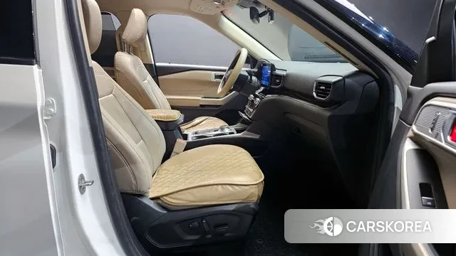 Ford Explorer 6th Generation 2021 Белый из Кореи, фото 2