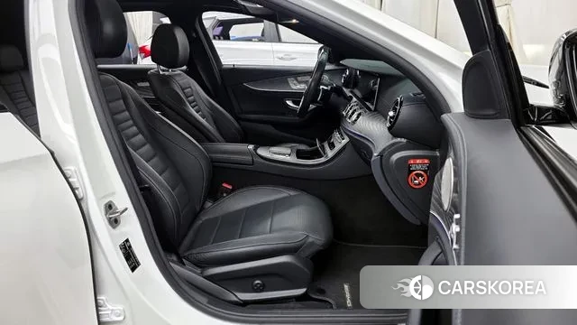 Mercedes-Benz E-Class W213 2023 Белый из Кореи, фото 2