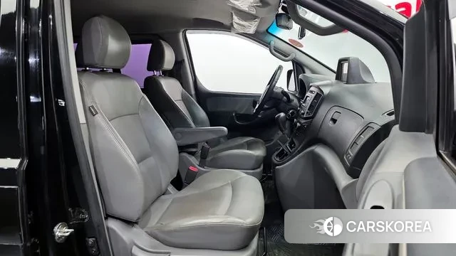 Hyundai The New Grand Starex 2018 Черный из Кореи, фото 2