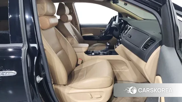 Kia The New Carnival 2018 Черный из Кореи, фото 2