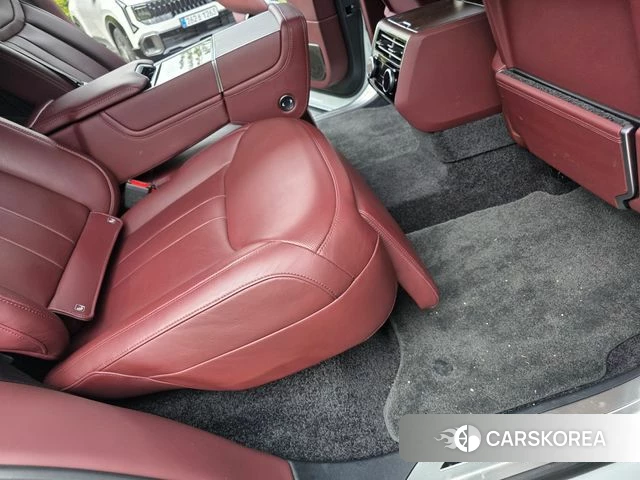 Land Rover Range Rover 5th Generation 2024 Черный из Кореи, фото 2