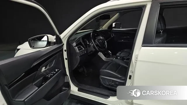 Ssangyong Beautiful Korando 2022 Белый из Кореи, фото 2