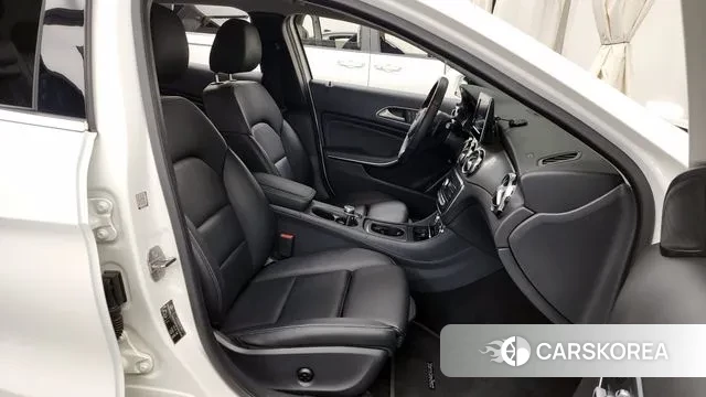 Mercedes-Benz GLA-Class X156 2018 Белый из Кореи, фото 2