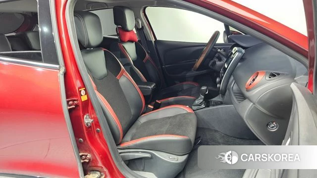 Renault Korea (Samsung) Clio 2018 Красный из Кореи, фото 2