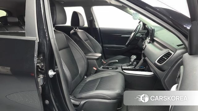 Kia Seltos 2021 Черный из Кореи, фото 2