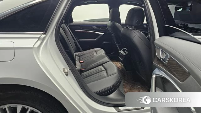 Audi A6 (C8) 2019 Белый из Кореи, фото 2