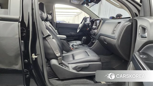 Chevrolet (GM Daewoo) Real New Colorado 2020 Черный из Кореи, фото 2