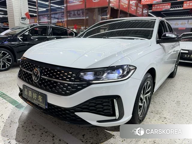 Volkswagen Lavida 2023 Белый из Китая, фото 2