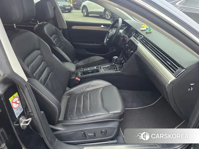 Volkswagen Arteon 2019 Черный из Кореи, фото 2