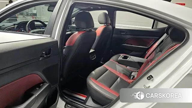 Hyundai Avante AD 2018 Белый из Кореи, фото 2