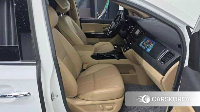 Kia The New Carnival 2019 Белый из Кореи, фото 2