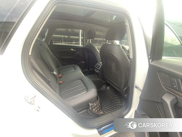 Audi Q5L 2022 Белый из Китая, фото 2