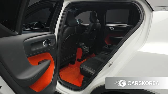 Volvo XC40 2020 Белый из Кореи, фото 2