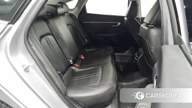 Hyundai Sonata D Edge (DN8) 2024 Серебристо-серый из Кореи, фото 2