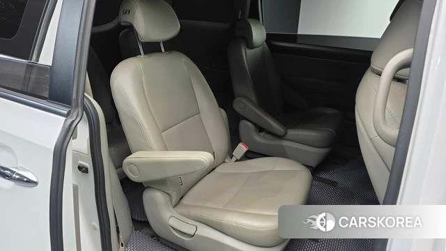 Kia The New Carnival 2018 Белый из Кореи, фото 2