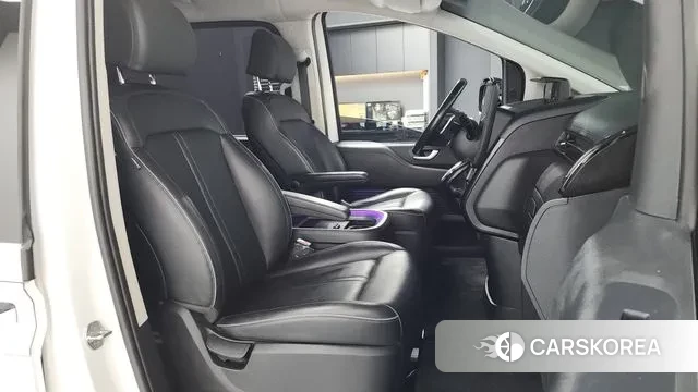 Hyundai Staria 2022 Белый из Кореи, фото 2