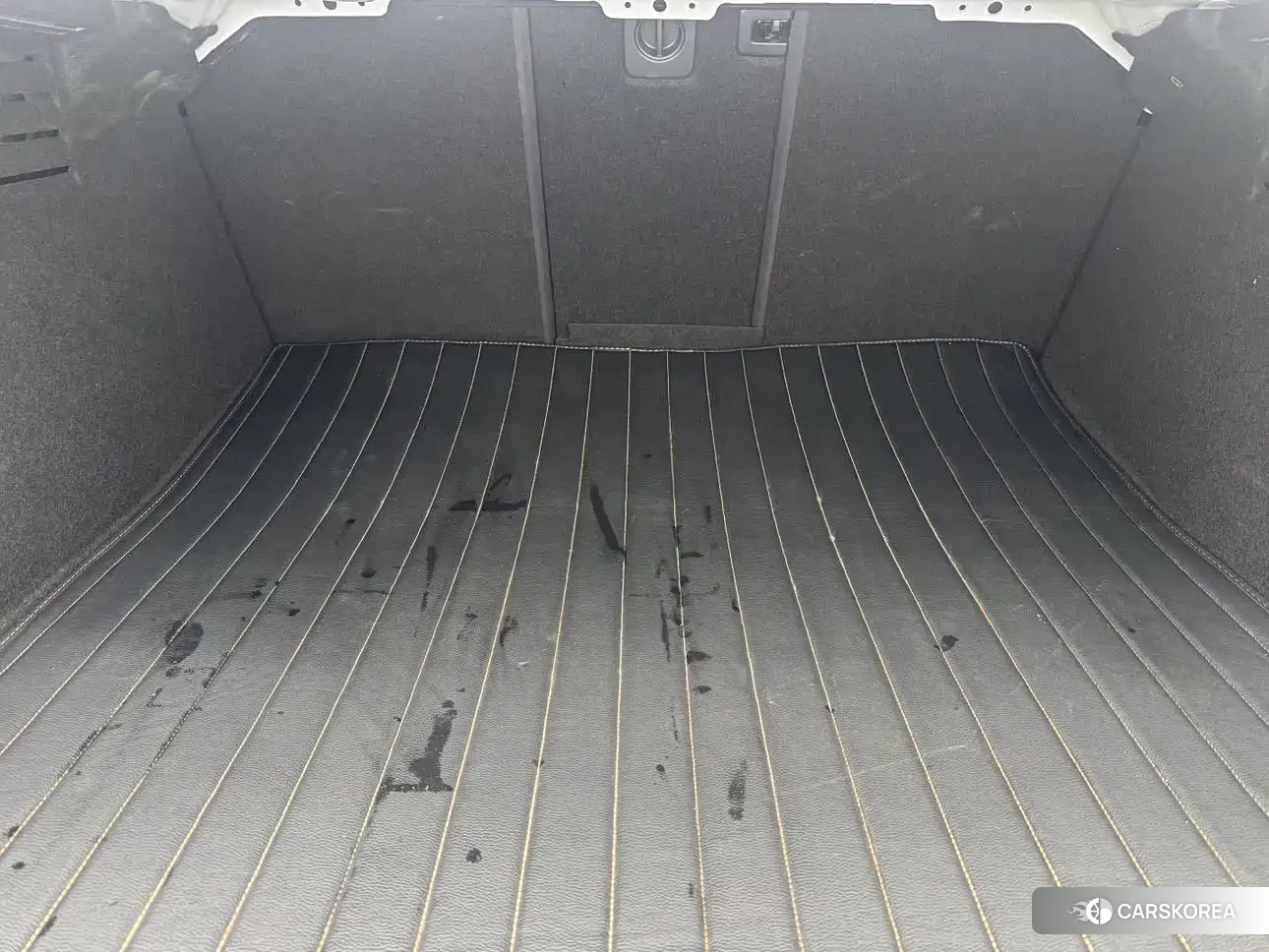 Audi A4L 2024 Белый из Китая, фото 2