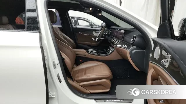 Mercedes-Benz E-Class W213 2019 Белый из Кореи, фото 2