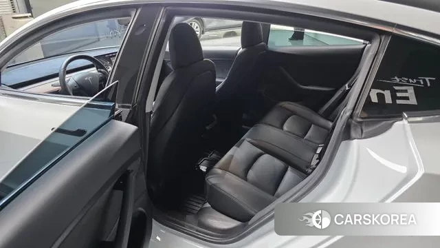 Tesla Model 3 2020 Белый из Кореи, фото 2