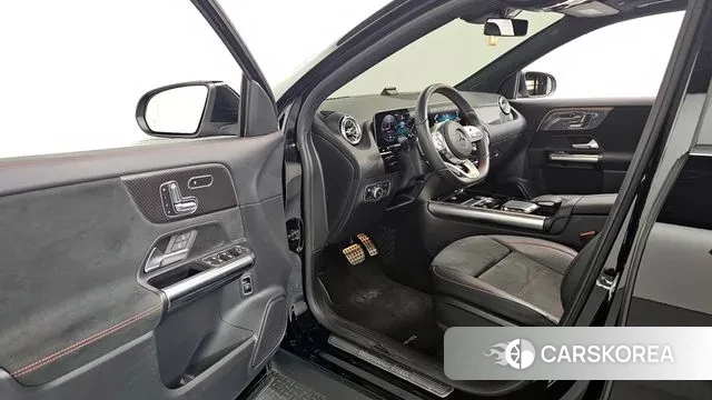 Mercedes-Benz GLA - Class H247 2020 Черный из Кореи, фото 2