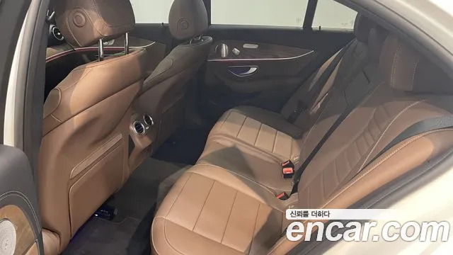 Mercedes-Benz E-Class W213 2023 Белый из Кореи, фото 2