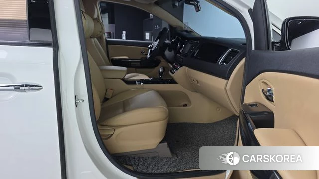 Kia All New Carnival 2018 Белый из Кореи, фото 2