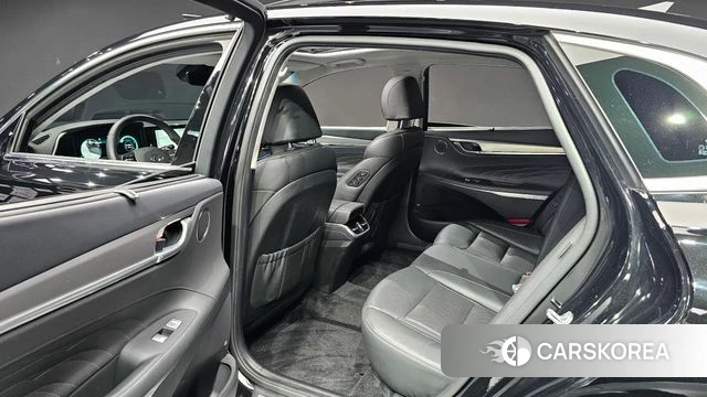 Hyundai The New Grandeur IG Hybrid 2022 Черный из Кореи, фото 2