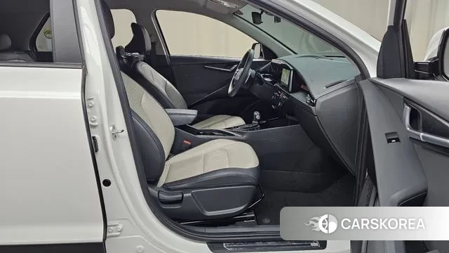 Kia Di Ol Nu Niro 2022 Белый из Кореи, фото 2