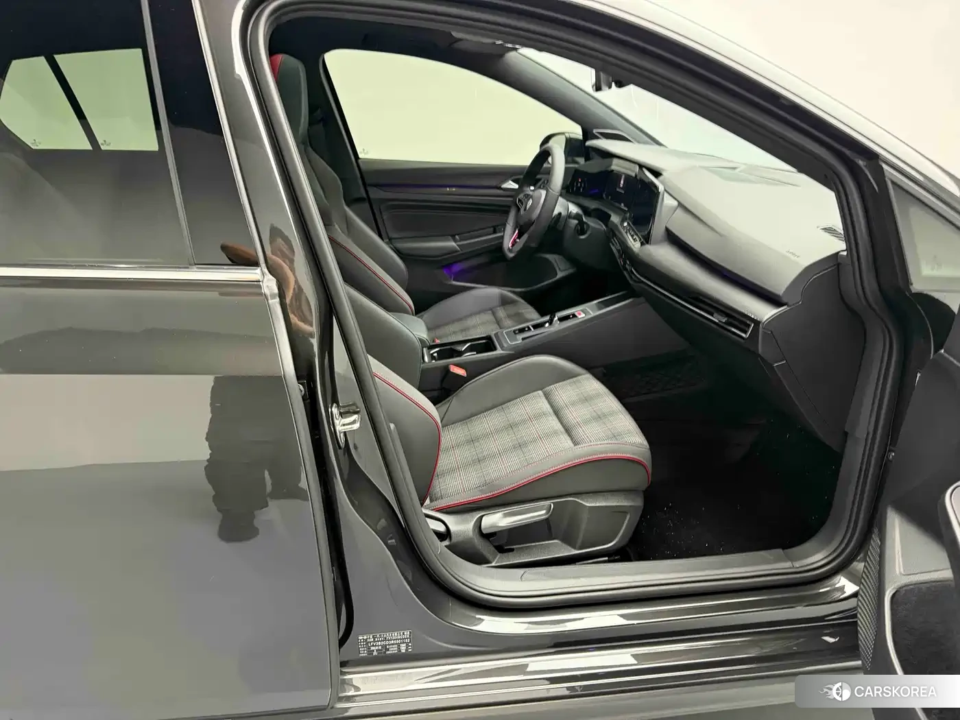 Volkswagen Golf 2024 Silver/gray из Китая, фото 2