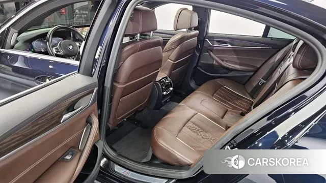 BMW 5 Series (G30) 2021 Синий из Кореи, фото 2