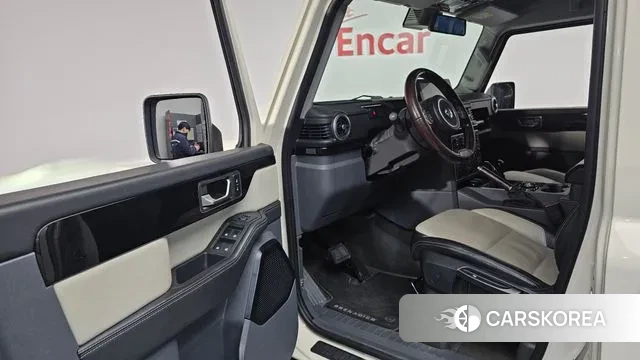 Ineos Grenadier 2024 Жемчужный цвет из Кореи, фото 2