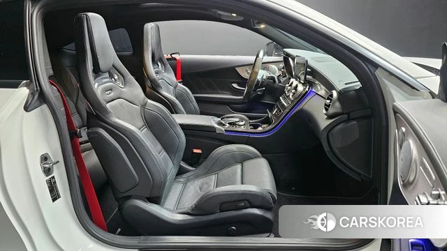 Mercedes-Benz C-Class W205 2021 Белый из Кореи, фото 2