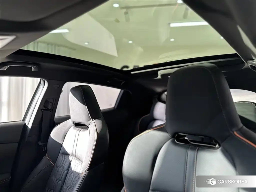 Chang'an UNI-T 2023 Белый из Китая, фото 2