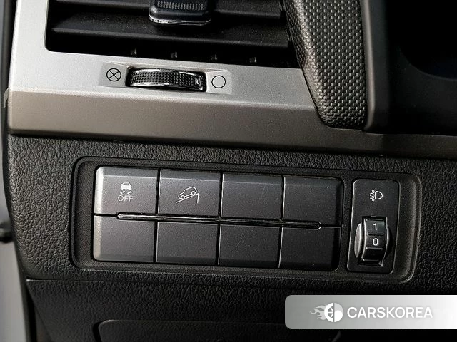 Ssangyong Rexton Sports 2018 Серебряный из Кореи, фото 2