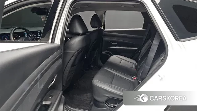 Hyundai The New Tucson Hybrid (NX4) 2025 Белый из Кореи, фото 2