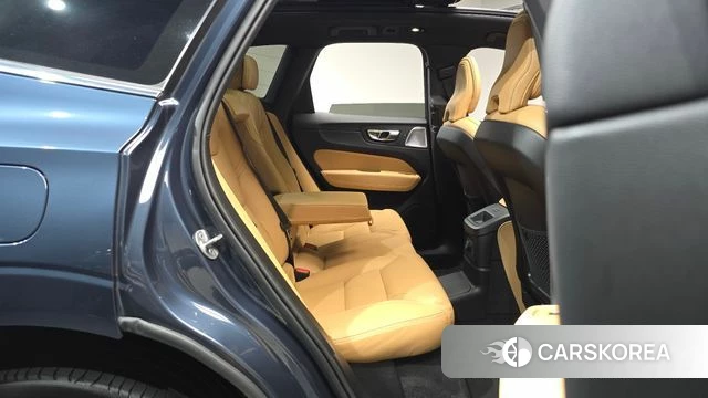 Volvo XC60 second Generation 2024 Синий из Кореи, фото 2