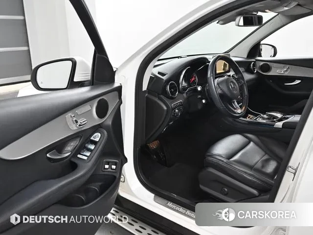 Mercedes-Benz GLC-Class X253 2018 Белый из Кореи, фото 2